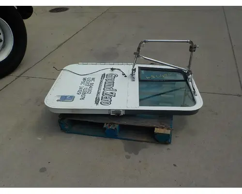 INTERNATIONAL 9400 Door Assembly, Front