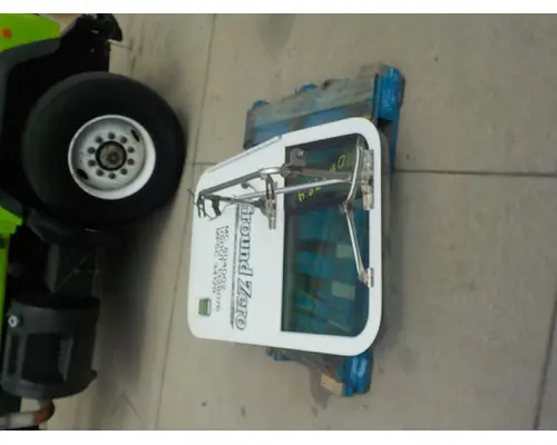 INTERNATIONAL 9400 Door Assembly, Front