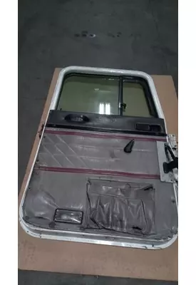 INTERNATIONAL 9400 Door Assembly, Front