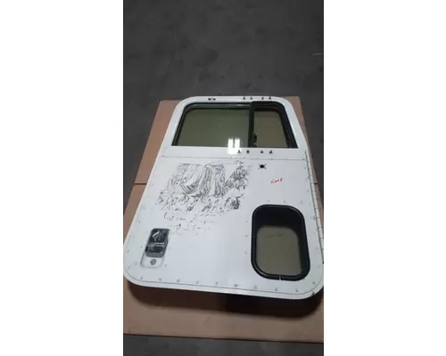 INTERNATIONAL 9400 Door Assembly, Front