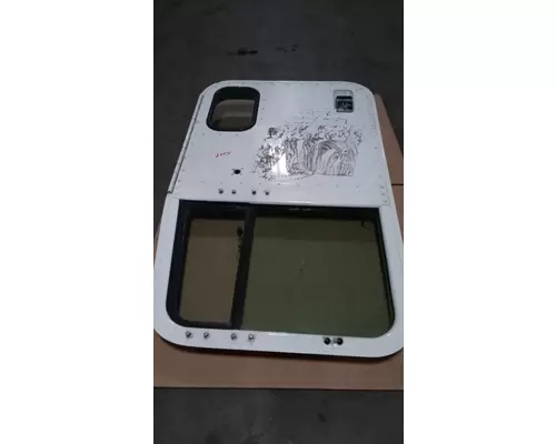 INTERNATIONAL 9400 Door Assembly, Front