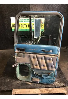INTERNATIONAL 9400 Door Assembly, Front