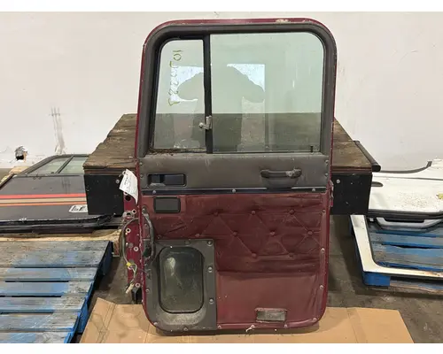 INTERNATIONAL 9400 Door Assembly