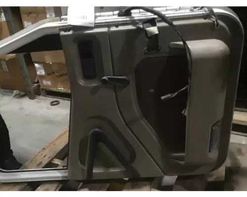 INTERNATIONAL 9400 Door Assembly