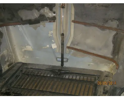 INTERNATIONAL 9400 Fuel Tank StrapHanger