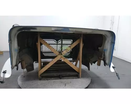 INTERNATIONAL 9400 Hood