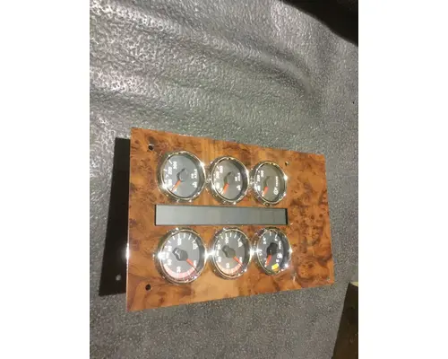 INTERNATIONAL 9400 Instrument Cluster