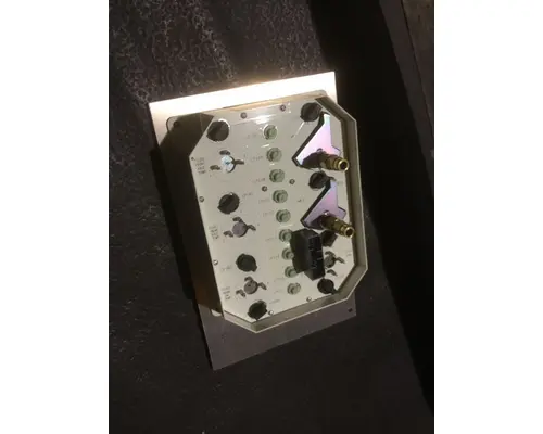 INTERNATIONAL 9400 Instrument Cluster