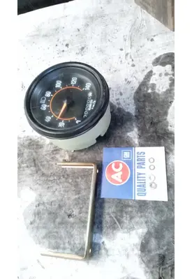 INTERNATIONAL 9400 Instrument Cluster