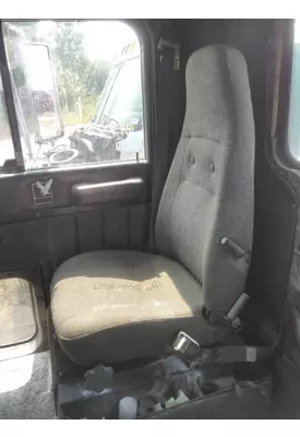 INTERNATIONAL 9400 SEAT, FRONT