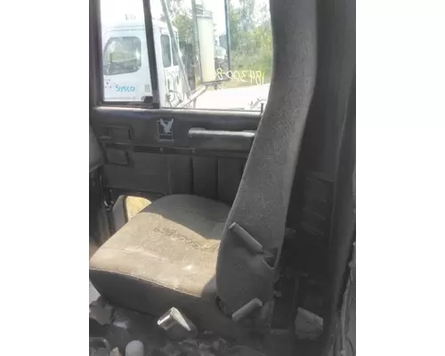 INTERNATIONAL 9400 SEAT, FRONT