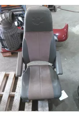 INTERNATIONAL 9400 SEAT, FRONT