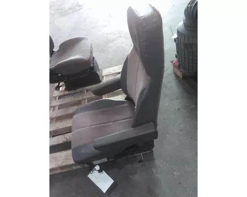 INTERNATIONAL 9400 SEAT, FRONT