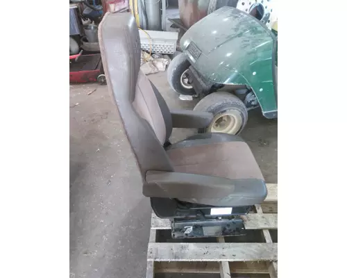 INTERNATIONAL 9400 SEAT, FRONT