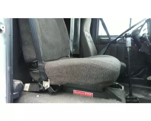 INTERNATIONAL 9400 SEAT, FRONT