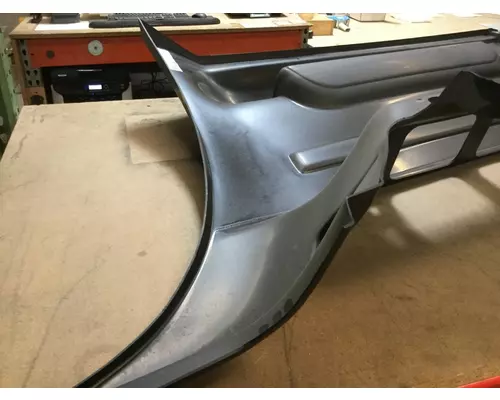 INTERNATIONAL 9400 Side Fairing