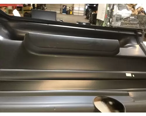 INTERNATIONAL 9400 Side Fairing
