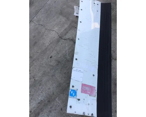 INTERNATIONAL 9400 Side Fairing