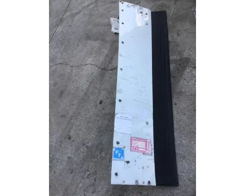 INTERNATIONAL 9400 Side Fairing