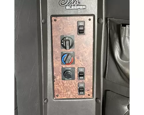 INTERNATIONAL 9400 Sleeper Temperature Controls