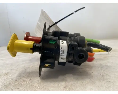 INTERNATIONAL 9400i Brake Proportioning Valve