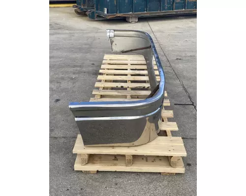 INTERNATIONAL 9400i Bumper Assembly, Front