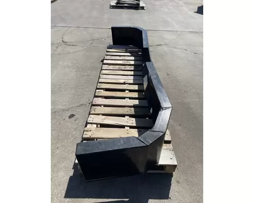 INTERNATIONAL 9400i Bumper