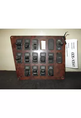 INTERNATIONAL 9400i Dash / Console Switch
