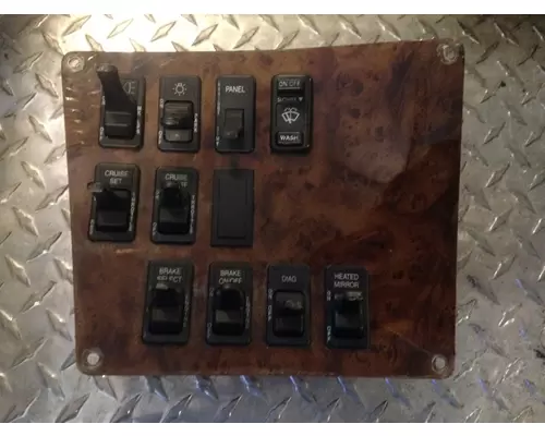 INTERNATIONAL 9400i Dash  Console Switch