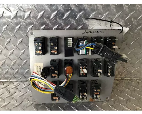 INTERNATIONAL 9400i Dash  Console Switch