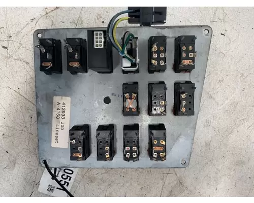 INTERNATIONAL 9400i Dash  Console Switch