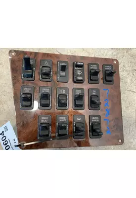INTERNATIONAL 9400i Dash / Console Switch