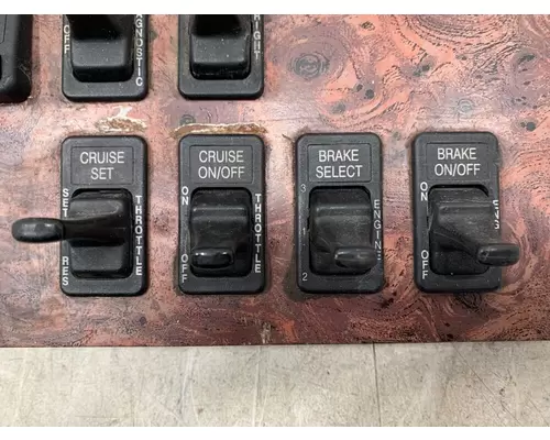 INTERNATIONAL 9400i Dash  Console Switch
