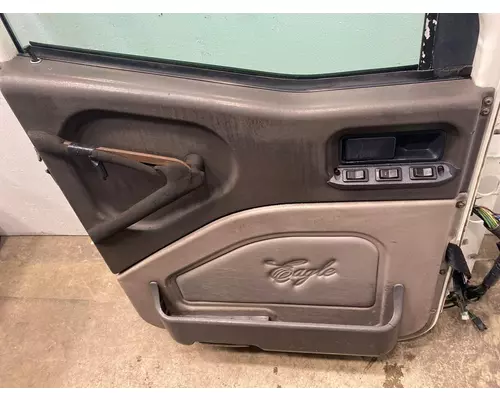 INTERNATIONAL 9400i Door Assembly, Front