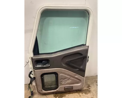 INTERNATIONAL 9400i Door Assembly, Front