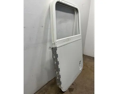 INTERNATIONAL 9400i Door Assembly, Front