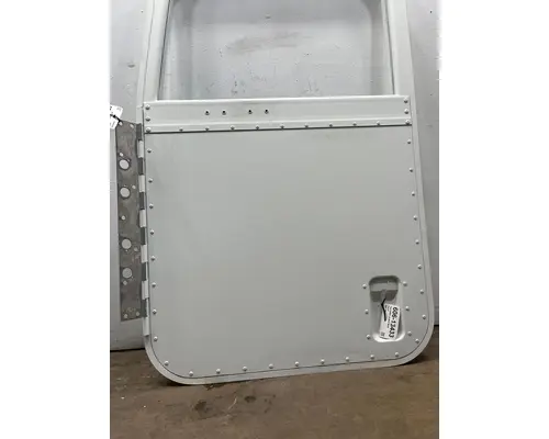 INTERNATIONAL 9400i Door Assembly, Front