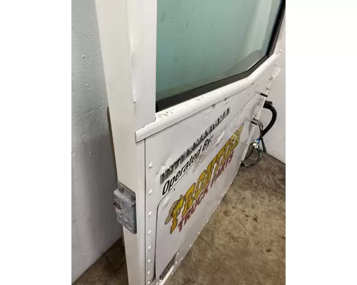 INTERNATIONAL 9400i Door Assembly, Front