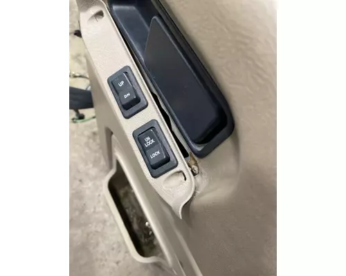 INTERNATIONAL 9400i Door Assembly, Front