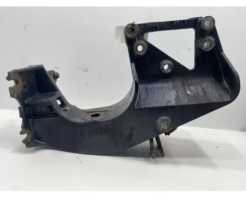 INTERNATIONAL 9400i Frame HornBumper Mount