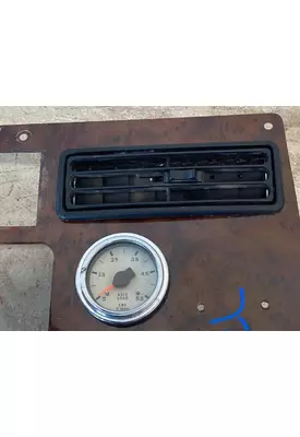 INTERNATIONAL 9400i Gauge Panel