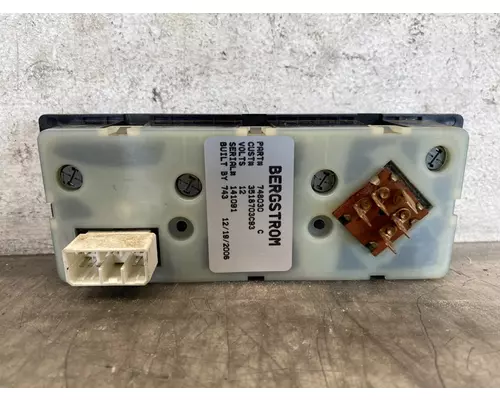 INTERNATIONAL 9400i Heater or Air Conditioner Parts, Misc.