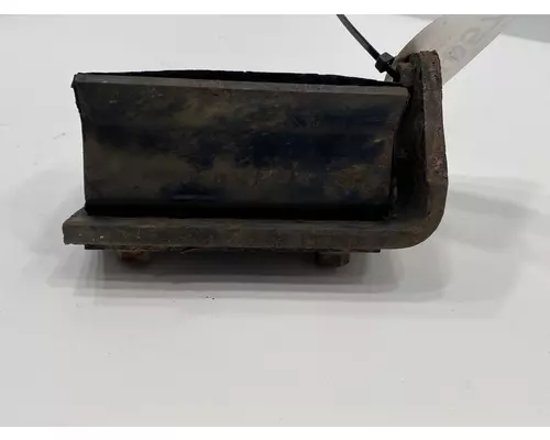 INTERNATIONAL 9400i Hood Hinge