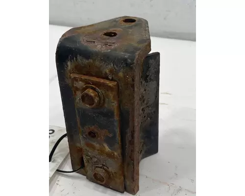 INTERNATIONAL 9400i Hood Hinge