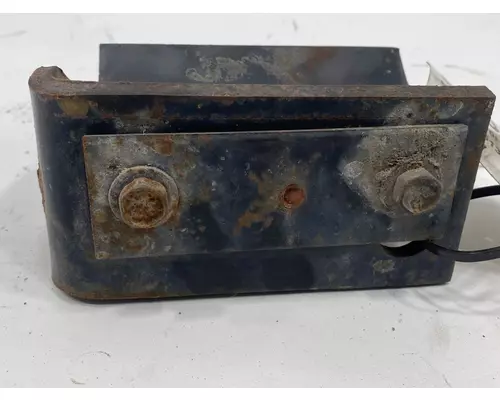 INTERNATIONAL 9400i Hood Hinge