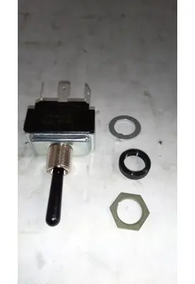 INTERNATIONAL 9600 Dash / Console Switch