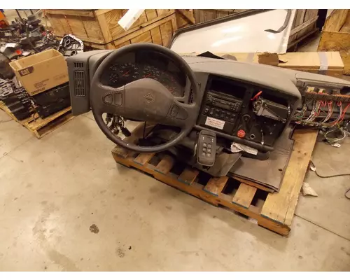 INTERNATIONAL 9600 Dash Assembly