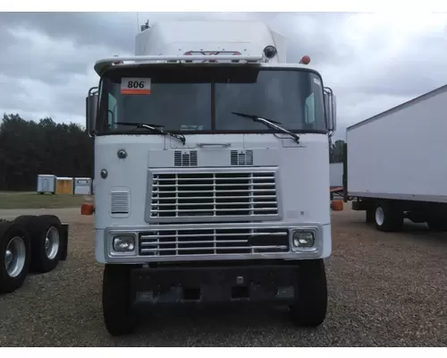 INTERNATIONAL 9600 WHOLE TRUCK FOR RESALE