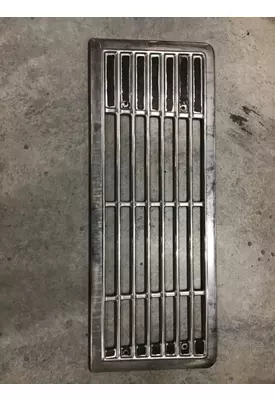 INTERNATIONAL 9670 1981-1988 GRILLE