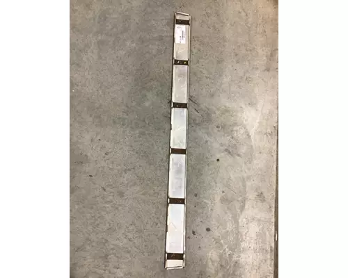 INTERNATIONAL 9670 1981-1988 GRILLE